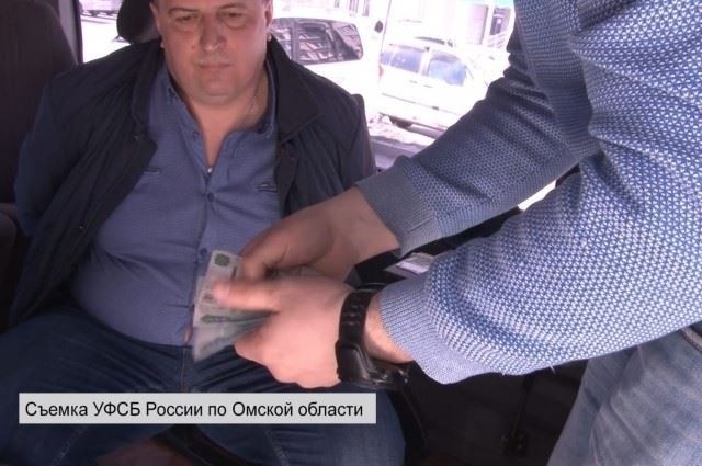 Громкое дело о взятке в 300 000 рублей: Омский суд приговорил бывшего начальника городского УВД Евгения Быкова к 10 годам лишения свободы