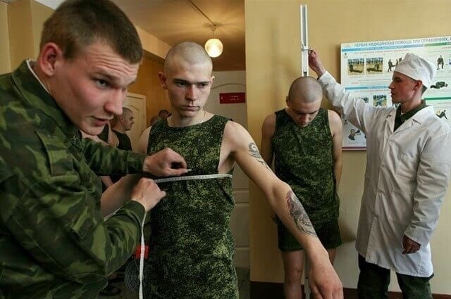 Куда могут быть направлены лица со статусом B-3?