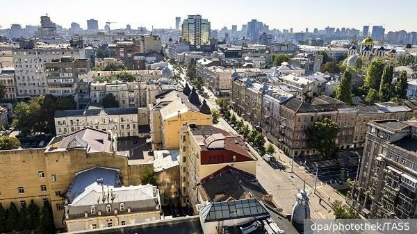 Как связаться с горячей линией: Номер телефона, часы работы и инструкции по доступу