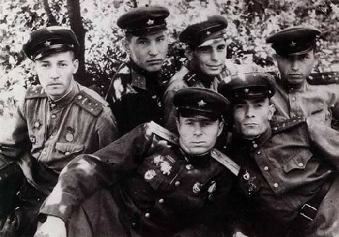 Роль погон в военной истории России до 1917 года