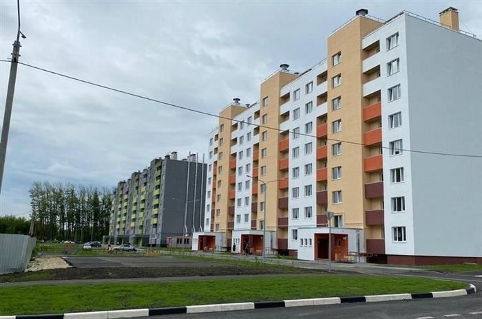 Кто имеет право на переселение из аварийного жилья