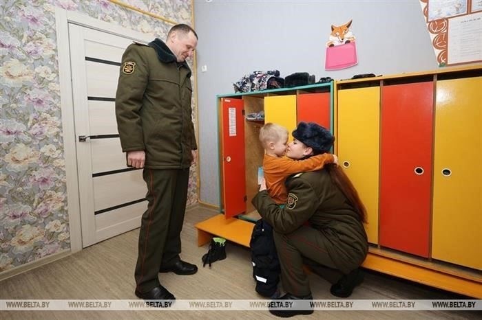 Организация ухода за детьми, когда оба родителя находятся на службе