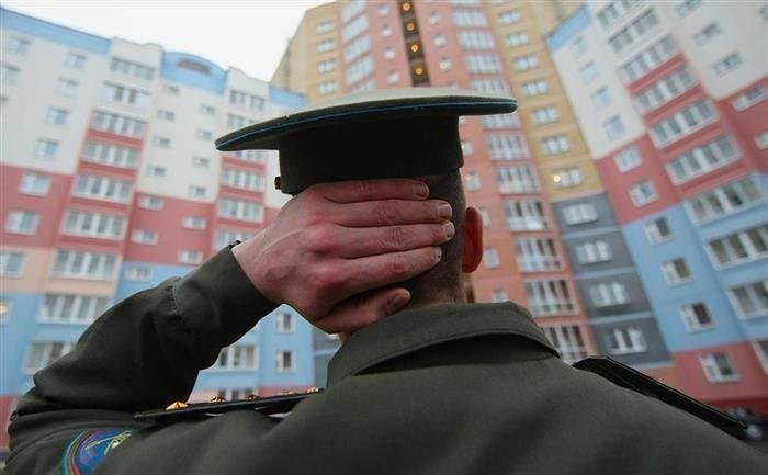 По каким критериям семьи могут претендовать на сохранение служебного жилья?