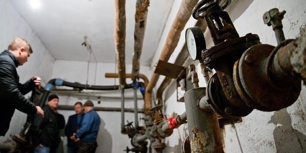 Причины для подачи жалобы на управляющую компанию